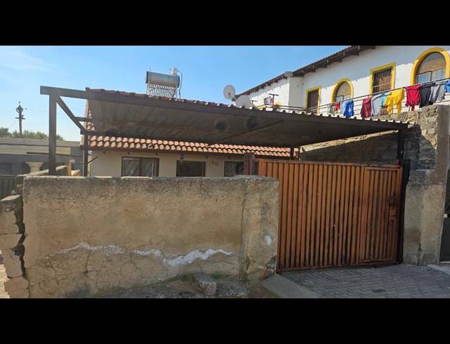 2 BEDROOM HOUSE FOR SALE IN RABIE RIDGE